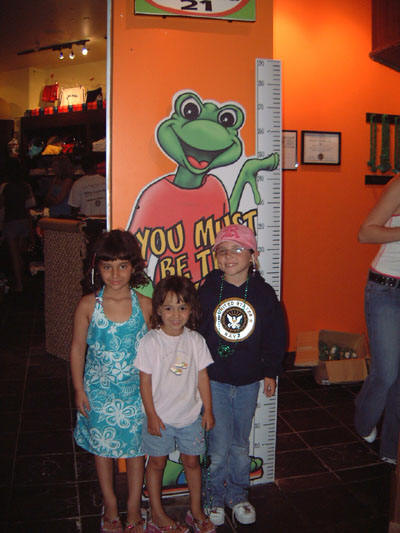 Jules, Lauren and Jess at Senor Frog